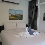 618-Penthouse 3 Bedrooms Walking To Patong Beach