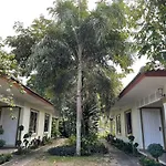 Vacation Garden Villa