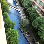 Cozy And Delightful With Pool View