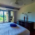 3Br Family Home In Laguna — 100M Walk From Beach