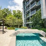 Aristo 1 Apartments By Beringela