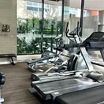 Hi-Ended Studio 28Sqm Fully Furnished Apartment