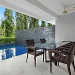 4 Bedrooms & Bathroom For Up To 12 Guests 7Kms To Patong Beach At The Fairways Golf Villas