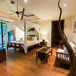 Tulip Pool Villa In Rawai