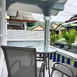 Karon Holiday Home By Bcare