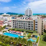 Ramada By Wyndham Phuket Deevana
