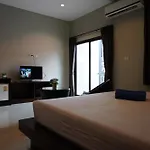 Green Leaf Hostel