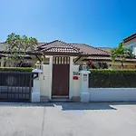 Peaceful Pool Villa Maya, 10Min Drive To Nai Harn Beach
