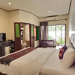 Baan Panwa Resort