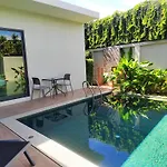 E Villa Near Bangtao Beach ,普吉高端社区邦涛区度假村私人泳池别墅