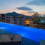 Kamala Beach D49 Exclusive Junior Suite