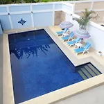 Majestic Villas Guesthouse Phuket.