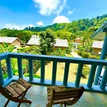 Peaceful Retreat Villa By Nai Thon Beach
