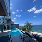 卡马拉一线海景别墅6卧室直通海滩