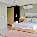 Villa Papaya @ Kamala Beach