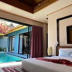 Lris Villas