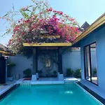Lris Villas