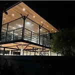 Villa Blanca