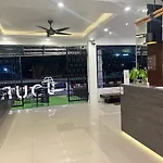 Hotel The Journey Patong New