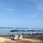Ruan Mai Naiyang Beach Resort