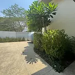 Ibiscus Villa By G Estate