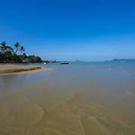Beachfront Pool Villa-Vanilla