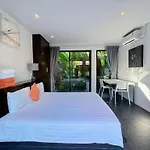 Lovely Tropical Villa Short Walk From Surin Beach