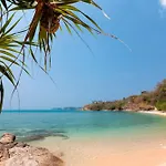 Baan Khunying – Secluded Phuket Beachfront Villa