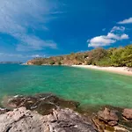 Baan Khunying - Secluded Phuket Beachfront Villa