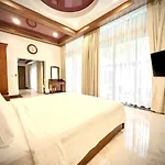 Villa 7 Bedrooms
