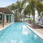 2Br Miami-Style Pool Villa In Kamala, Villa Janine