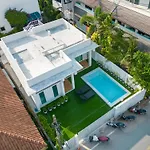 2Br Pool House In Kamala, Villa Delmar