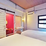 Bloo Hostel