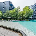 The Deck Patong 5 Star Apartment 巴东the Deck无边际海景泳池酒店