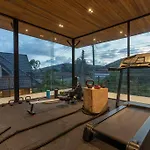Brand New, Designer Furnishing, Hot Tub, Gym, Pool V98