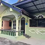 Karon Beach Holiday Home