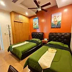 Booking Me, Happier Family\'S And Groups