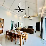 Spring Pool Villa