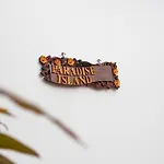 Villa Paradise Island