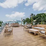 Dahlia 2 Bedroom Amazing Seaview