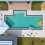 5 Bdr 18 Meter Pool Villa In Laguna Phuket