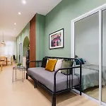 Budget Prime Location 2 Bedroom 6 Persons Patong Beach