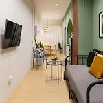Budget Prime Location 2 Bedroom 6 Persons Patong Beach