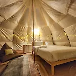 Bambus Restaurant, Bar & Glamping