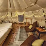 Bambus Restaurant, Bar & Glamping