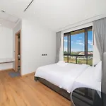 Exclusive & Luxurious 5Br Tropical Pool Villa Mouana Grande 96-3