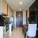 Deluxe Apartment With Sea View And Jacuzzi