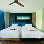 Oceana Hotel