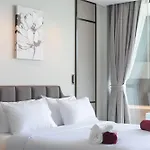 Laguna Angsana Apartments Lake View