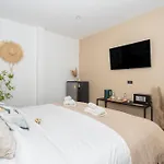 Mitsu Guesthouse